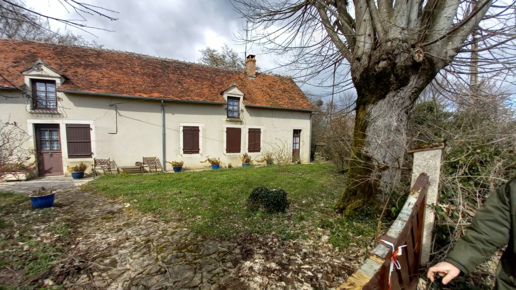 Avant-de-la-maison-1